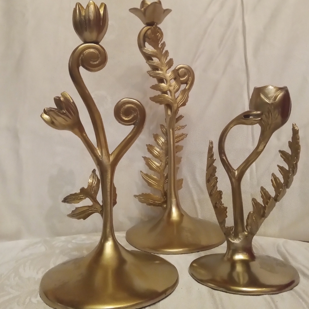 Elegant Anthropologie Set Of 3 Graduated Sizes Gold Floral Candle Holders
